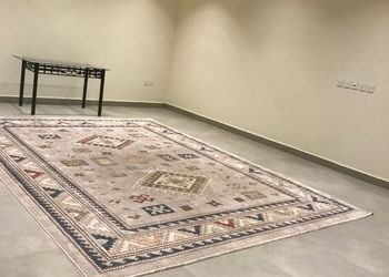 استراحة بمجلس وفناء خارجي 