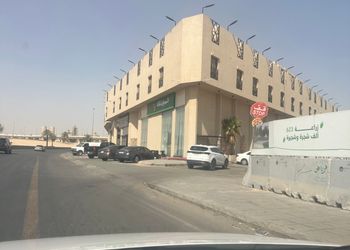 شقة بدخول ذاتي وغرفة نوم 