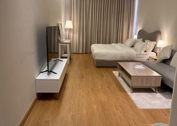استديو بسرير ماستر وأثاث مريح