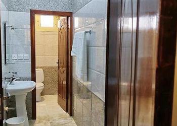 فيلا بصالة و 3 غرف نوم 