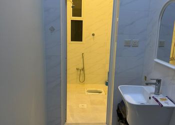 استديو بسرير ماستر وأثاث مريح 