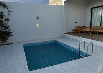 شاليه بغرفتين نوم مع مسبح