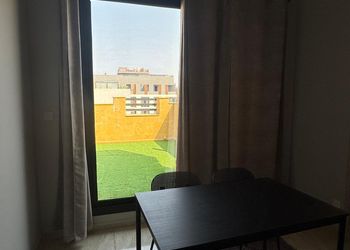 شقة بغرفتين نوم وصالة