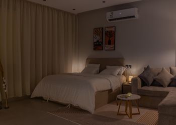 استديو بدخول ذاتي وتصميم هادئ 
