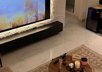 شقة بصالة انيقة ودخول ذاتي
