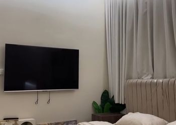 استديو هادئ بسرير ماستر 