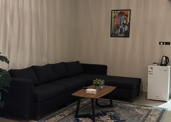 استديو بسرير ماستر 