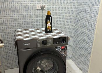 شقة بغرفتين نوم ودخول ذاتي 