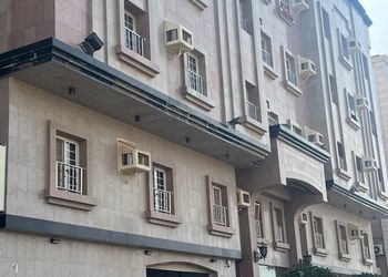 شقة بغرفتين نوم وصالة بدخول ذاتي