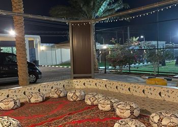 مزرعة بأجواء مميزة وجلسة خارجية 