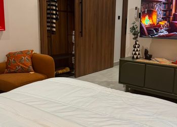 استديو بسرير ماستر وجلسة جانبية 