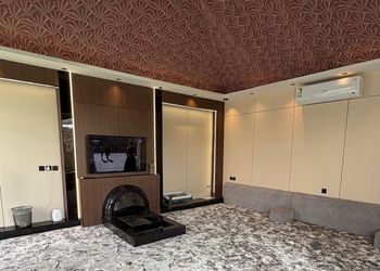 منتجع بصالة وغرفتي نوم ومسبح