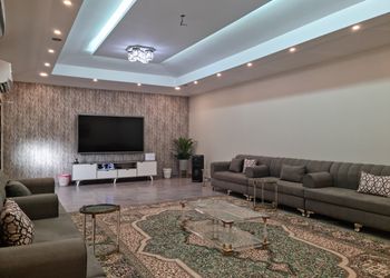 استراحة بمسبح خارجي بحاجز