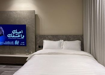 استديو هادئ بسرير ماستر 