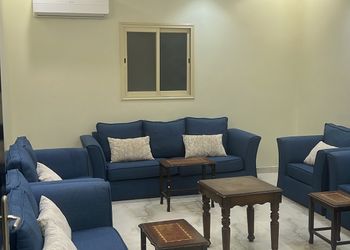 شقة بغرفتين نوم وصالة 