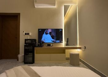 استديو بتصميم أنيق ودخول ذاتي