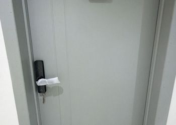 استديو بسرير ماستر