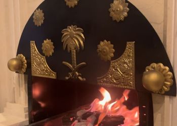 شالية بجلسة خارجية والعاب اطفال