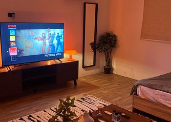 استوديو مودرن ودخول ذاتي