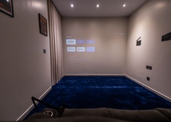 شقة سينما وجيكارو بغرفتين نوم