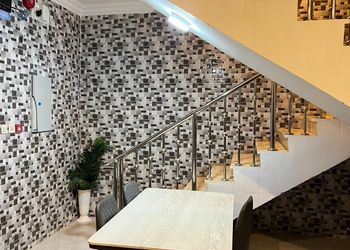 شاليه بمجلس ومسبح داخلي 