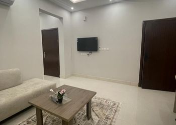 استديو هادئ بدخول ذاتي 