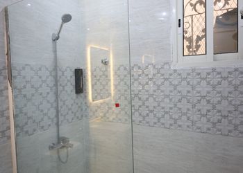 استديو بأثاث مريح وبسيط 