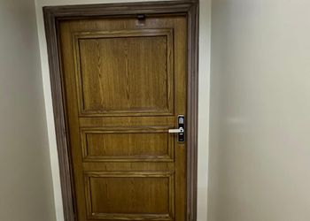 استديو هادئ بسرير ماستر
