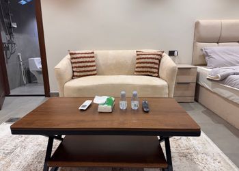 استديو بسرير ماستر