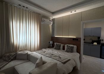 استديو هادئ بسرير ماستر 