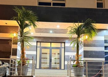 استديو بسرير ماستر