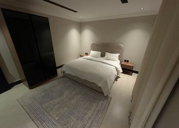 شقة بدخول ذاتي وتصميم هادئ