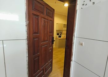 استديو هادئ بسرير ماستر 