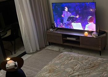 استديو بسرير ماستر وجلسة جانبية