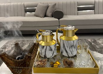 استديو بسرير ماستر وجلسة جانبية 