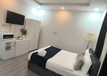 استديو بدخول ذاتي وسرير مريح 