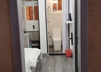استديو بسرير مفرد ودخول ذاتي