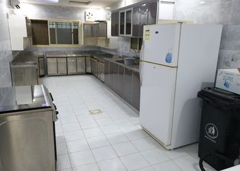استراحة بمسطح اخضر وجلسة
