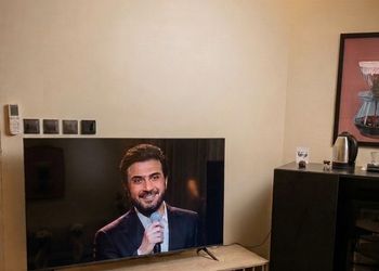 شقة بغرفتين نوم وصالة مريحة 