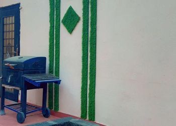 شاليه بألعاب مائية وجلسة خارجية
