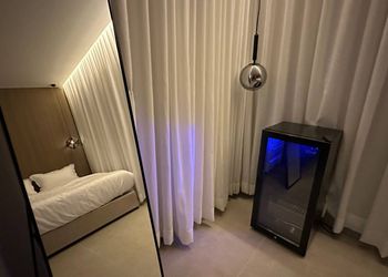 استديو بسرير ماستر ودخول ذاتي