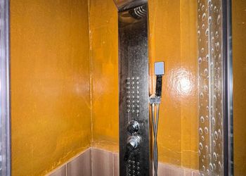 استراحة بمجلس وغرفة نوم 