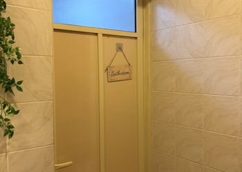 استديو بدخول ذاتي وتصميم هادئ 