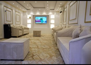 استراحة بمسطح اخضر وجلسه خارجيه