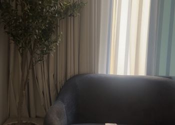 استديو هادئ بسرير ماستر 