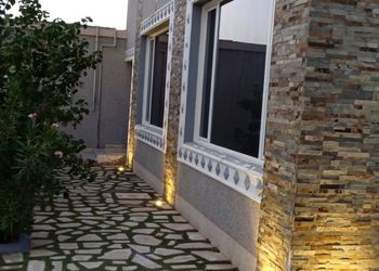 شالية بمجالس ومسبح العاب مائية 