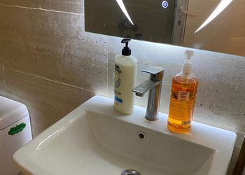 استديو هادئ بسرير ماستر 