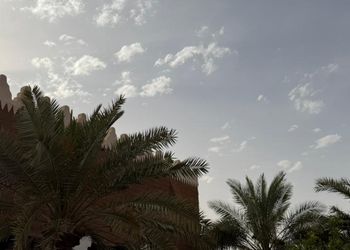 مزرعة بمناظر خلابة وجلسة خارجية 
