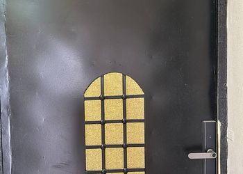 شقة بغرفتين نوم وصالة 