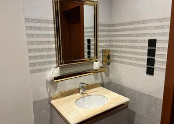 شالية فاخر بغرفة نوم وجلسه خارجي